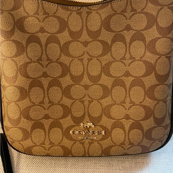 COACH purse with wristlet - Picture 4 of 4